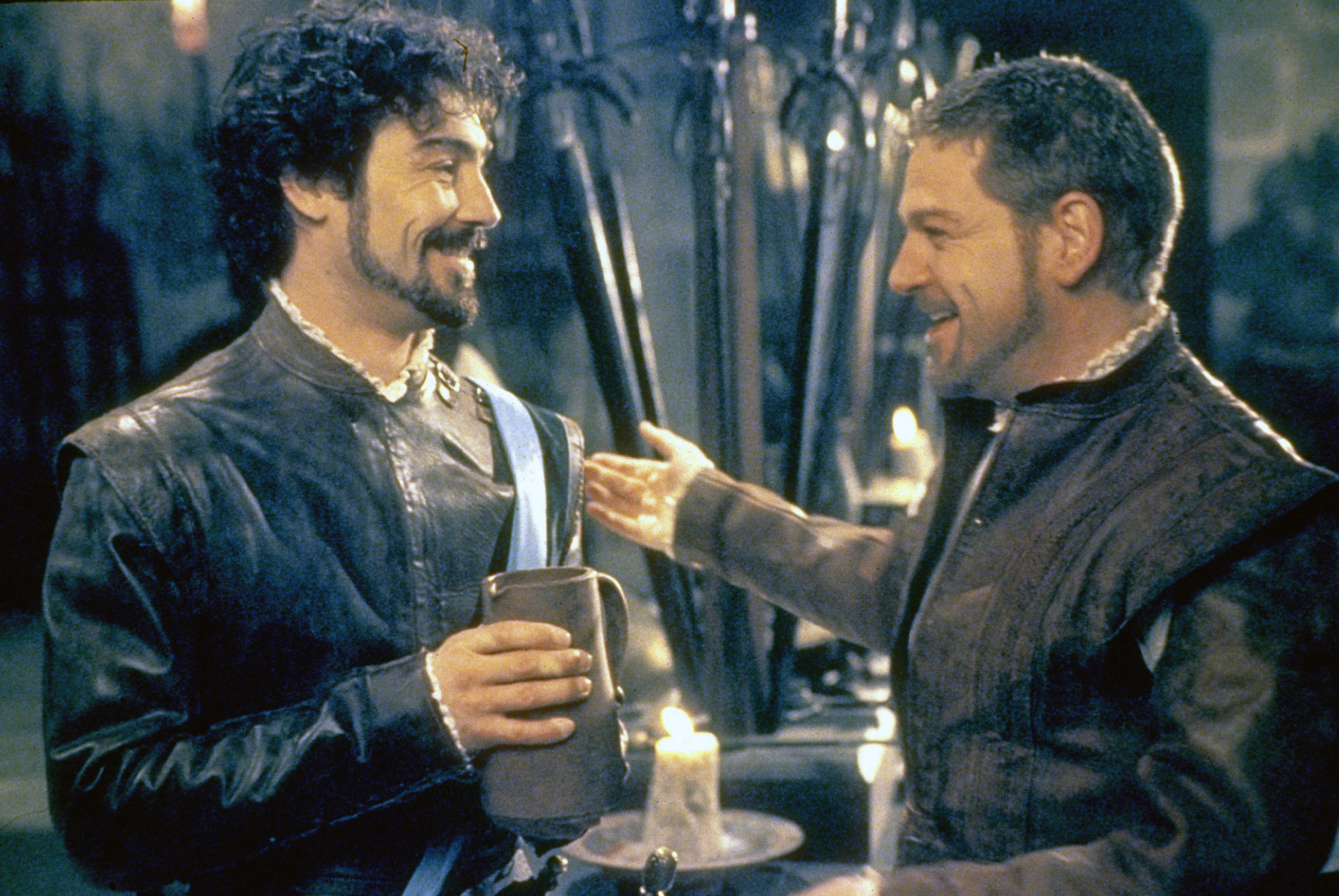 othello oliver parker Directed by oliver parker with laurence fishburne, kenneth branagh, irène jacob, nathaniel parker the moorish general othello is manipulated into thinking that his new wife desdemona has been carrying on an affair with his lieutenant michael cassio when in reality it is all part of the scheme of a bitter ensign named iago. othello oliver parker Directed by oliver parker with laurence fishburne, kenneth branagh, irène jacob, nathaniel parker the moorish general othello is manipulated into thinking that his new wife desdemona has been carrying on an affair with his lieutenant michael cassio when in reality it is all part of the scheme of a bitter ensign named iago.