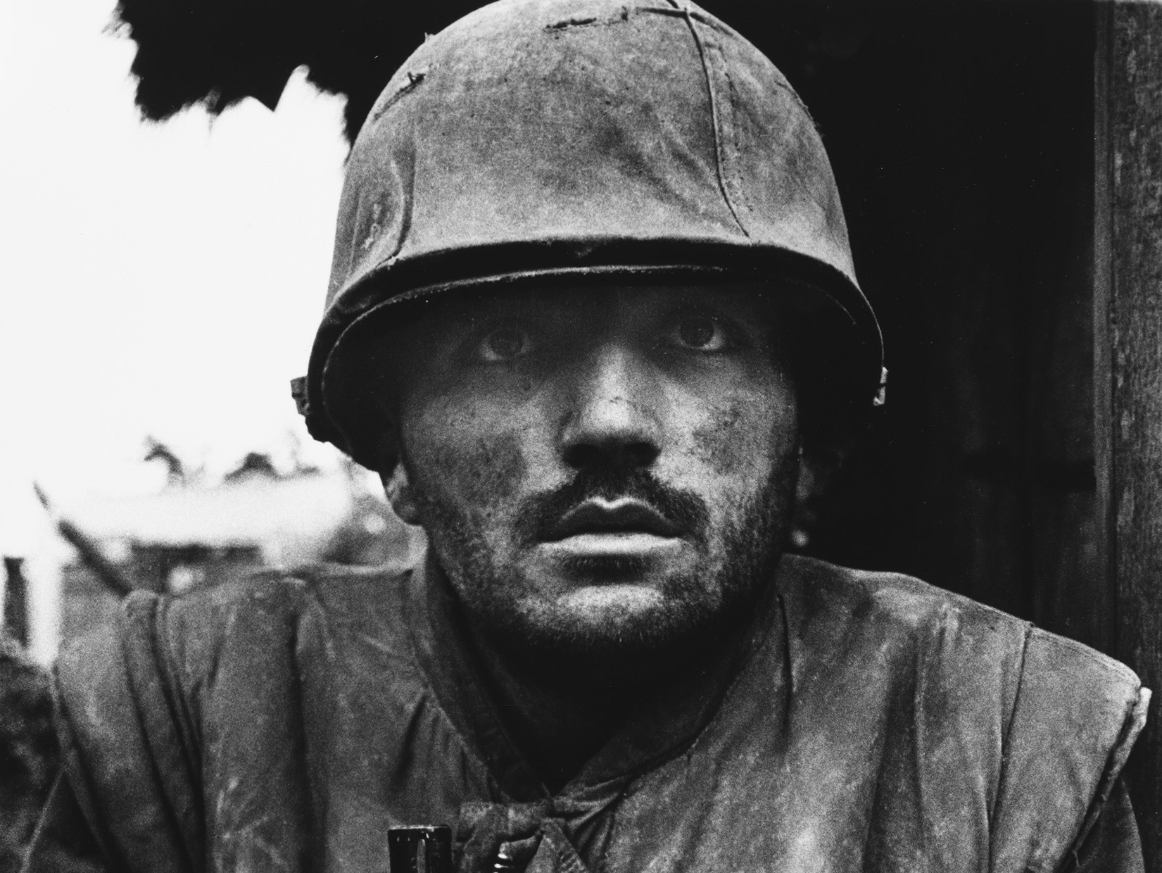 Контуженный 3. Don MCCULLIN. Взгляд на 2000 ярдов. Контуженный солдат первой мировой. Взгляд на 2000 ярдов Вьетнам.