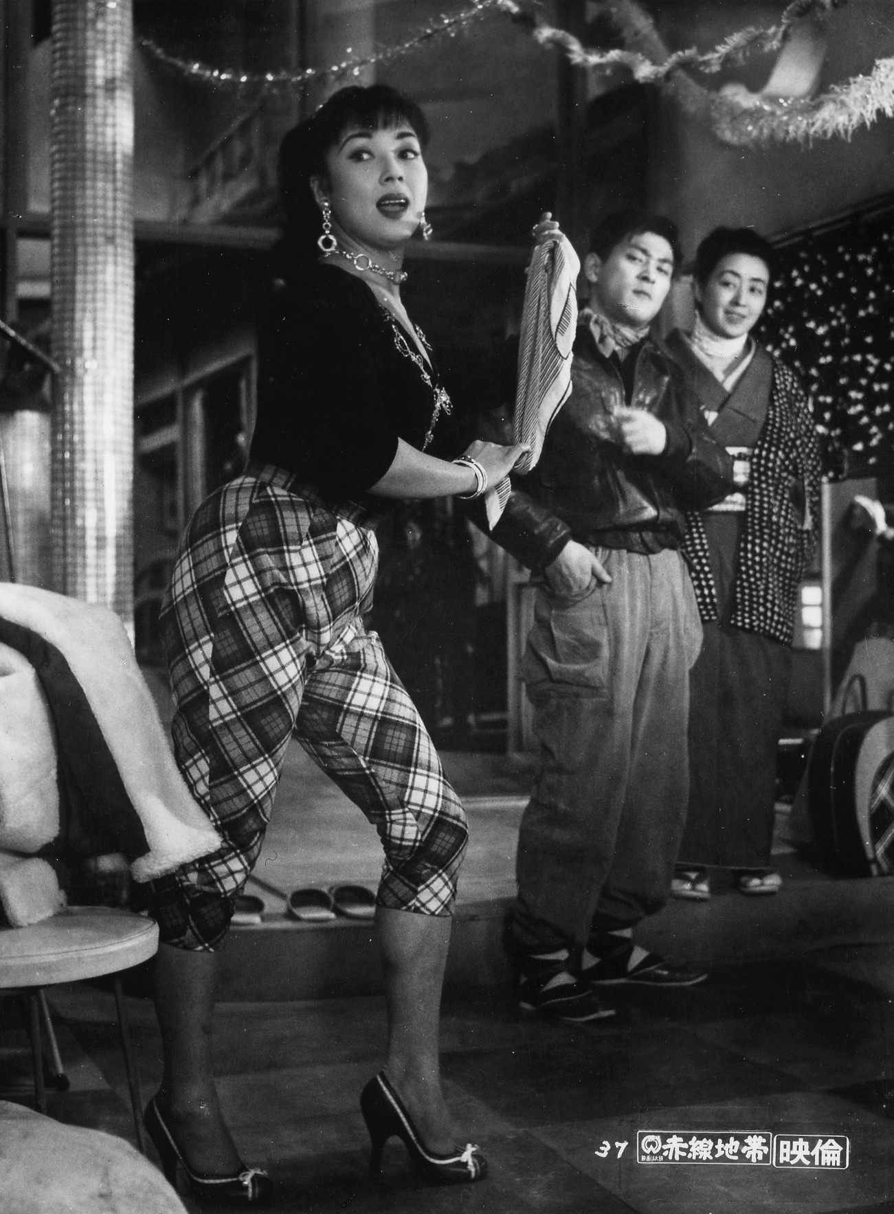 Akasen chitai (Street of Shame). 1956. Directed by Kenji Mizoguchi