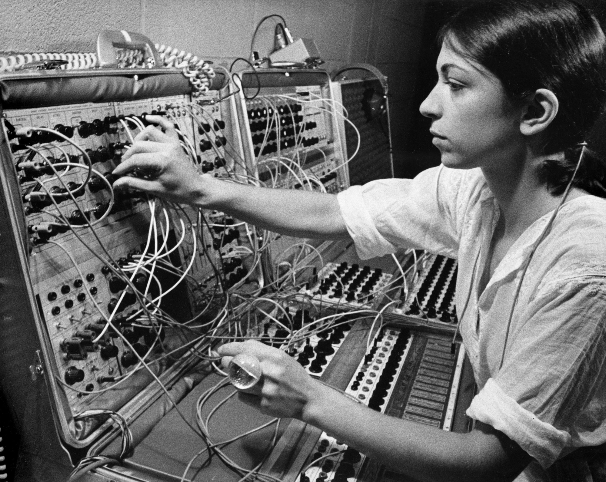 Suzanne Ciani's Improvisation on Four Sequences | MoMA