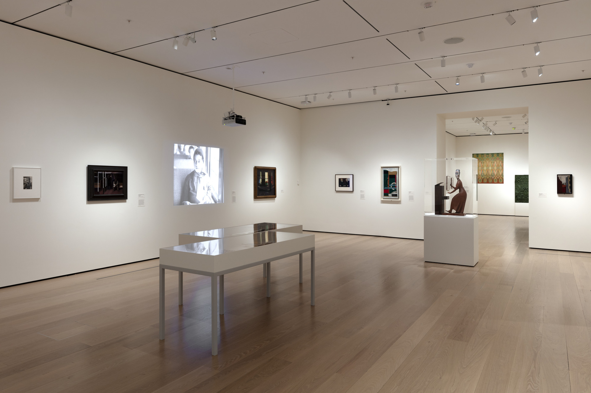 Installation view of the gallery 