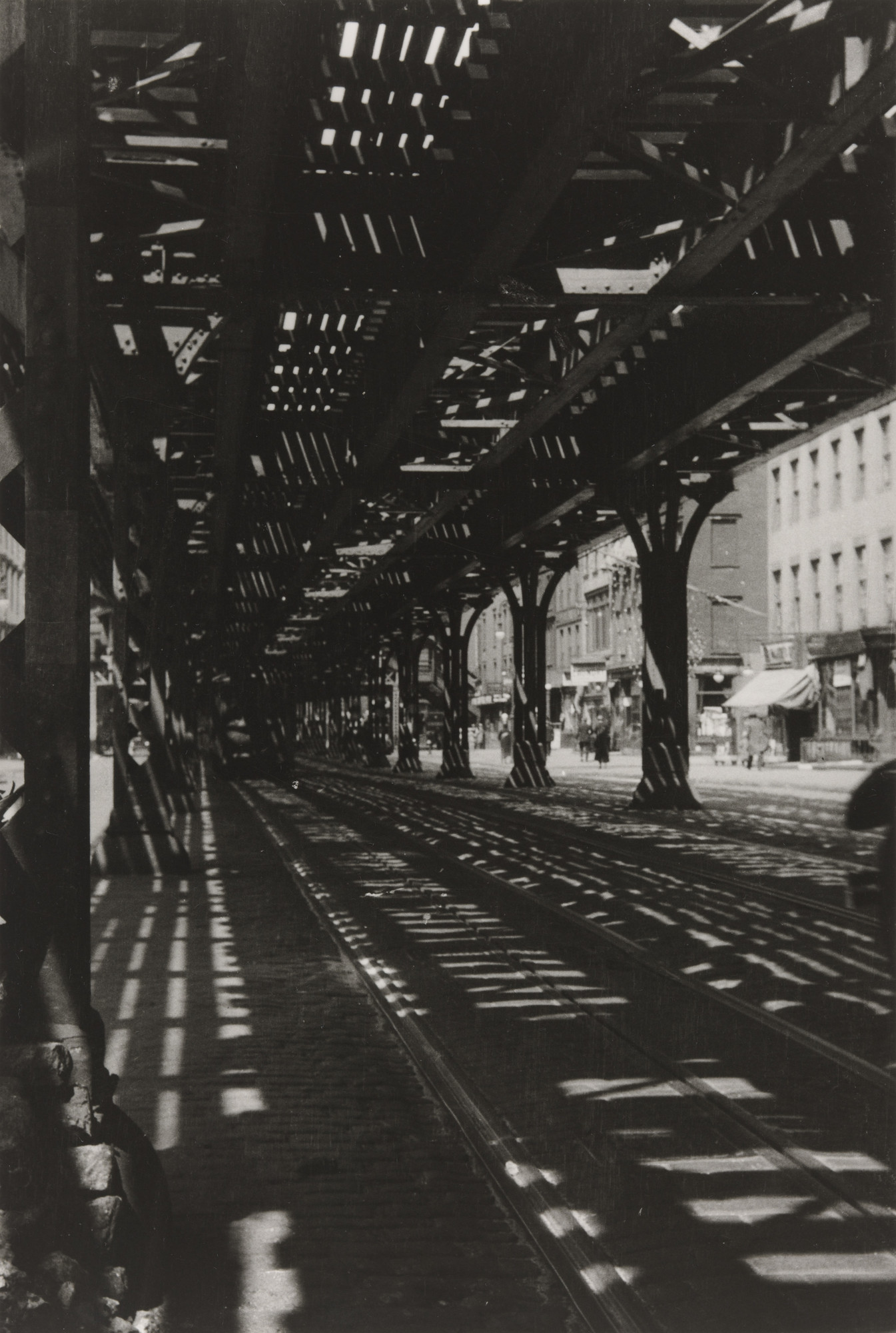 Walker Evans. Third Avenue 