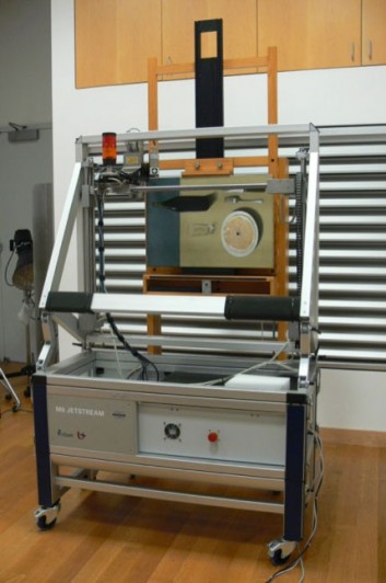The Portrait is placed on an easel in front of the Bruker M6 Jetstream XRF scanner. The scanning took approximately 48 hours for a final resolution of a 0.5 mm. 