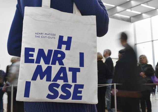 Henri Matisse: The Cut-Outs tote bag. Photo: Martin Seck