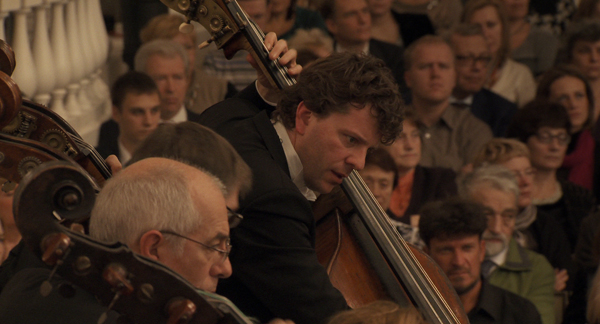 Around the World in 50 Concerts. 2014. Netherlands. Directed by Heddy Honigmann. Courtesy of Cobos Films 