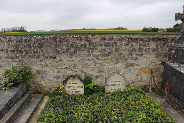 The graves of Vincent and Theo van Gogh. Photo by Alex Roediger