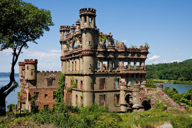 Bannerman Castle, Pollepel Island, New York. Photo by Garrett Ziegler. Used under a Creative Commons non-commercial license