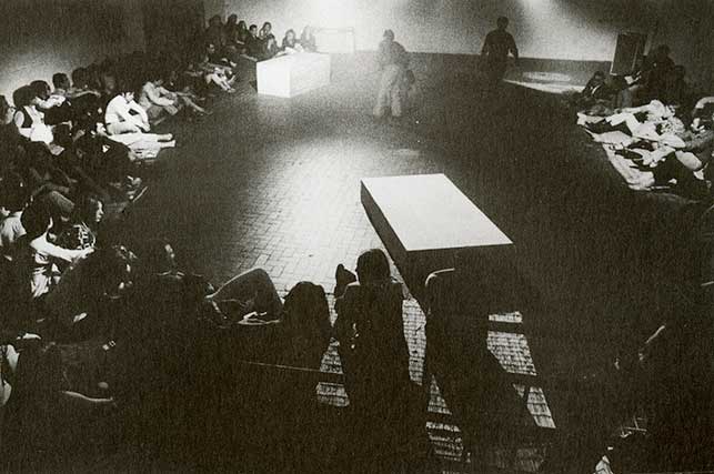 Platforms (1961), performed at Danza Volo Musica Dinamite Festival, L’Attico, Rome, 1969. © 2016 Simone Forti