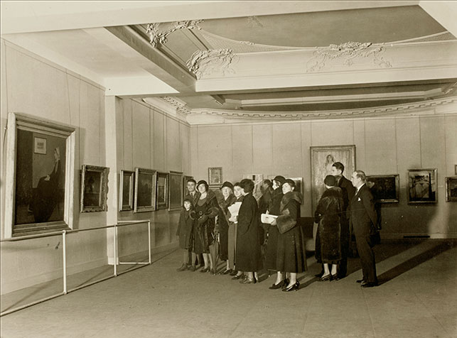 Visitors at the exhibition American Painting and Sculpture, 1862–1932, The Museum of Modern Art, October 31, 1932–February 11, 1933. Photographic Archive, The Museum of Modern Art Archives, New York